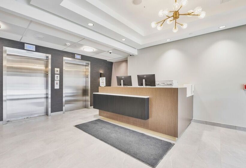 Skye Hotel & Residences