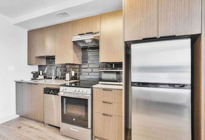 Skye Hotel & Residences