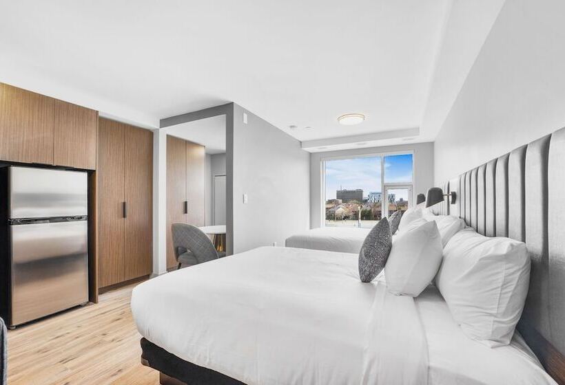 Skye Hotel & Residences