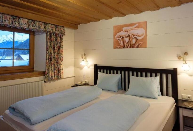 ユースホステル Gasthof Hirschen