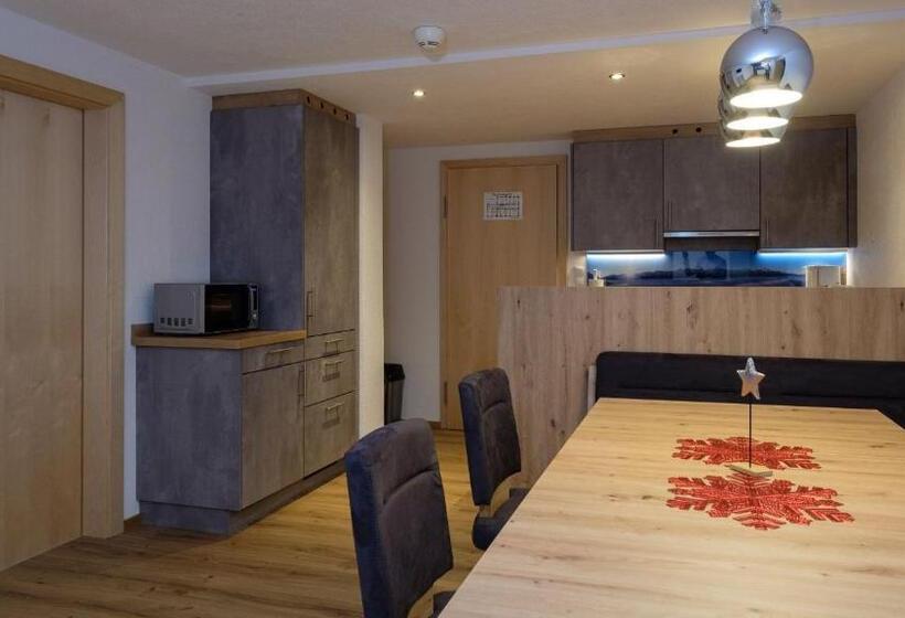 ユースホステル Gasthof Hirschen