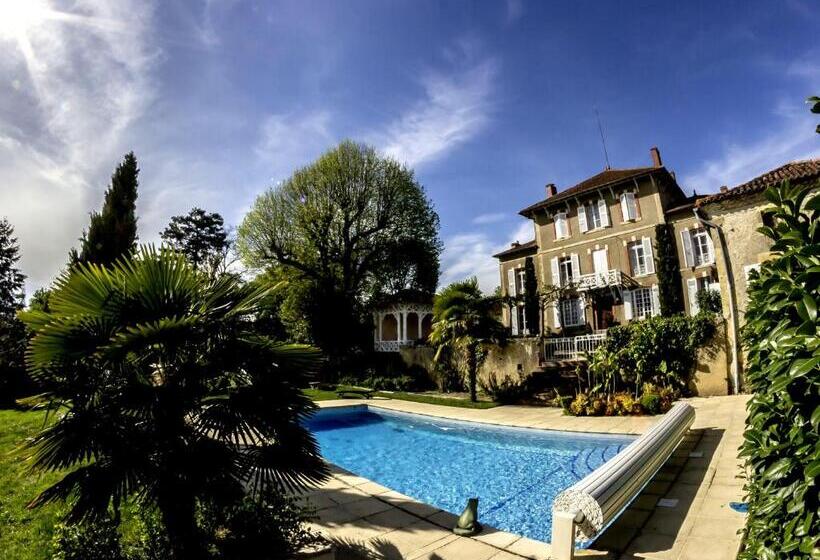 ベッドアンドブレックファースト Château De Lahitte