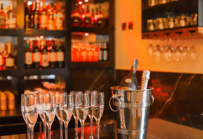 민박 River House Lodge International