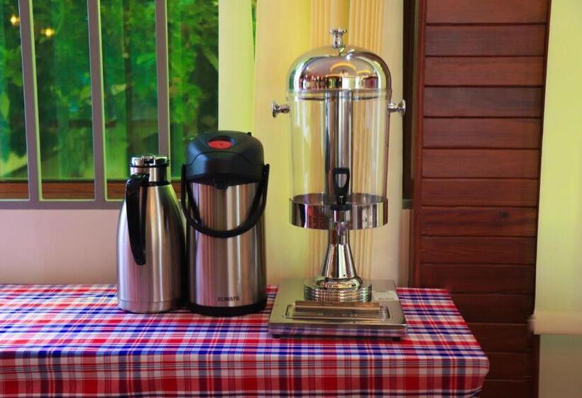 민박 River House Lodge International