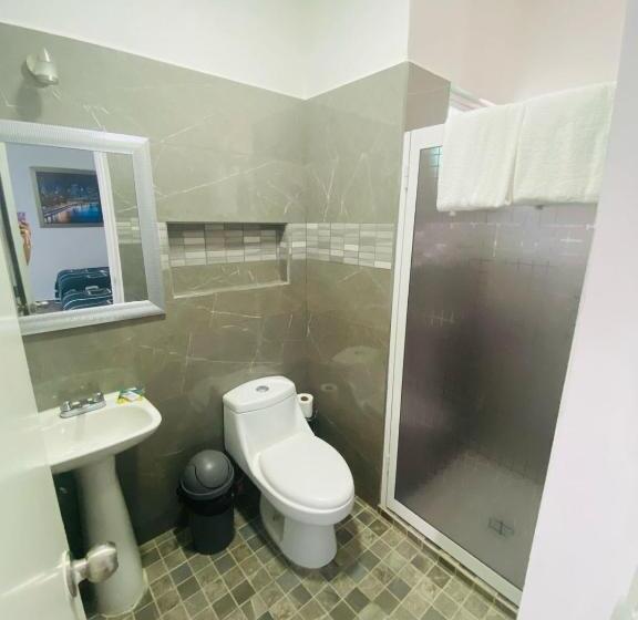 Blue Inn Hotel & Suites