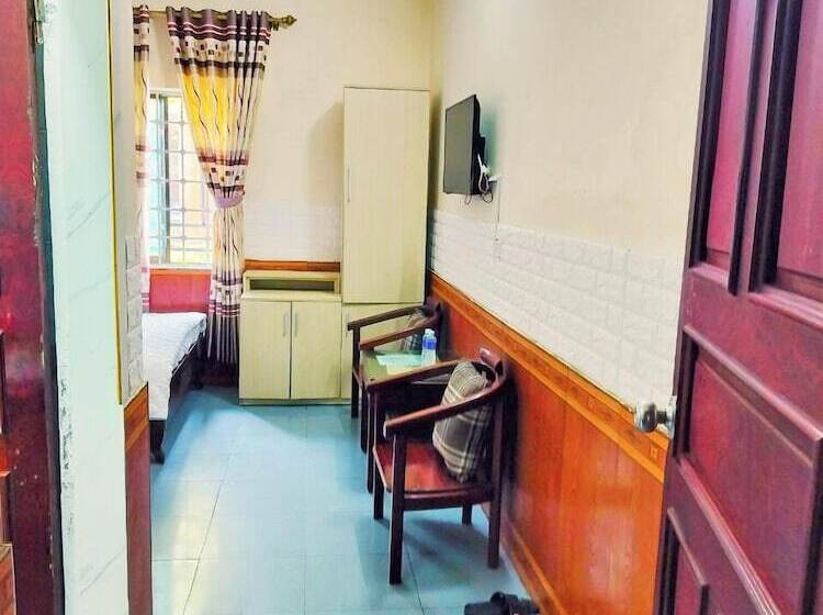 Hoa Do Hotel Ha Tinh