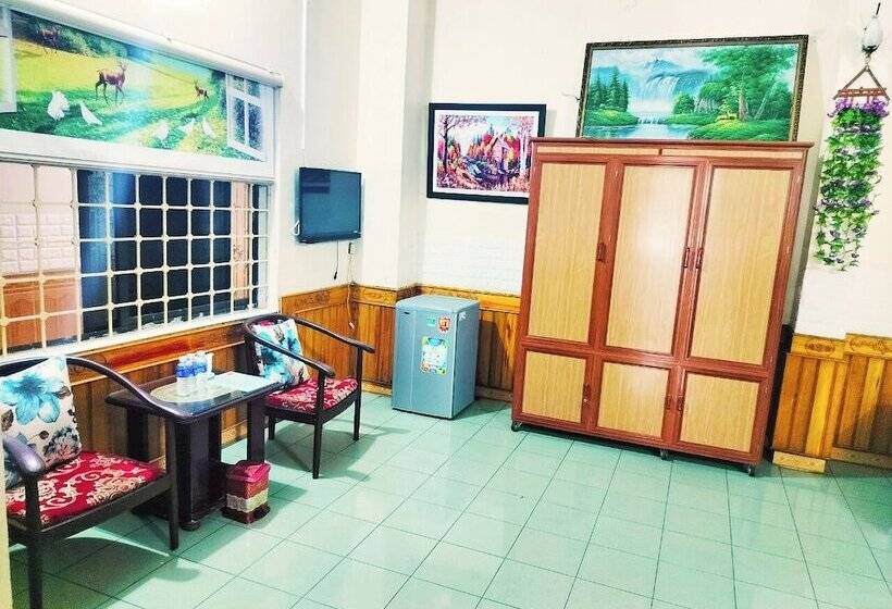 Hoa Do Hotel Ha Tinh