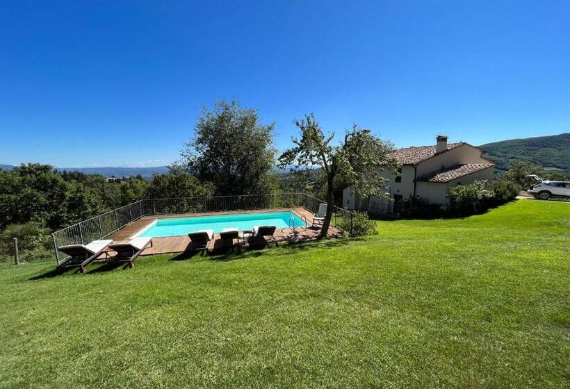 Отель Borgo Di Camporsevoli