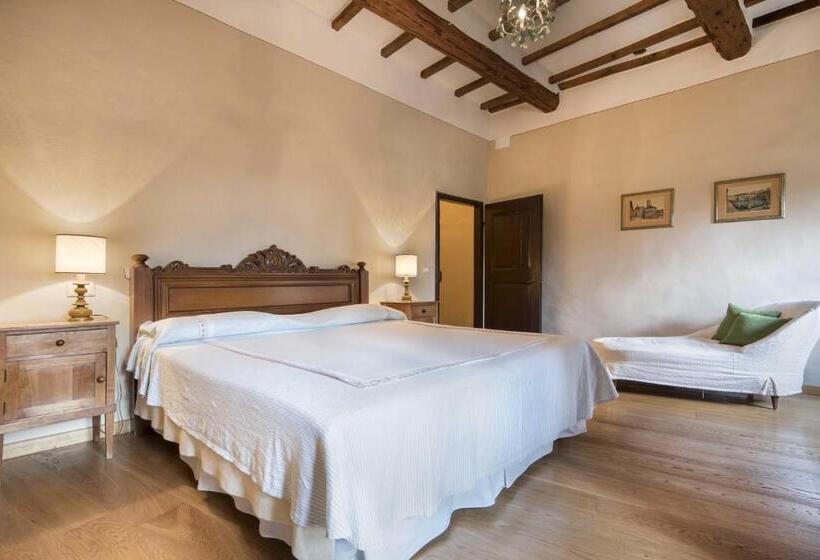 Отель Borgo Di Camporsevoli