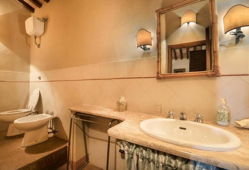 Отель Borgo Di Camporsevoli