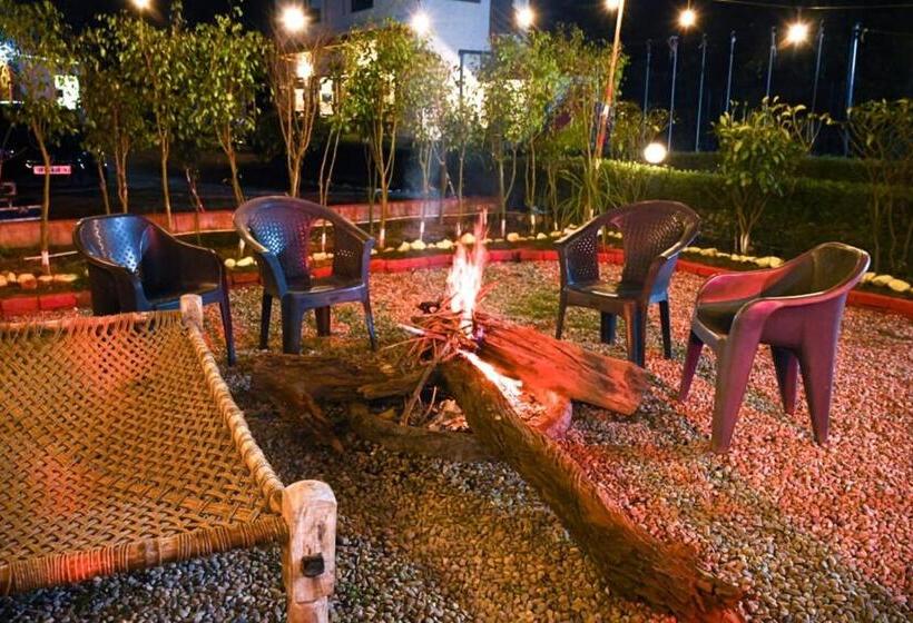 ホテル Corbett Tiger Retreat By First Crown