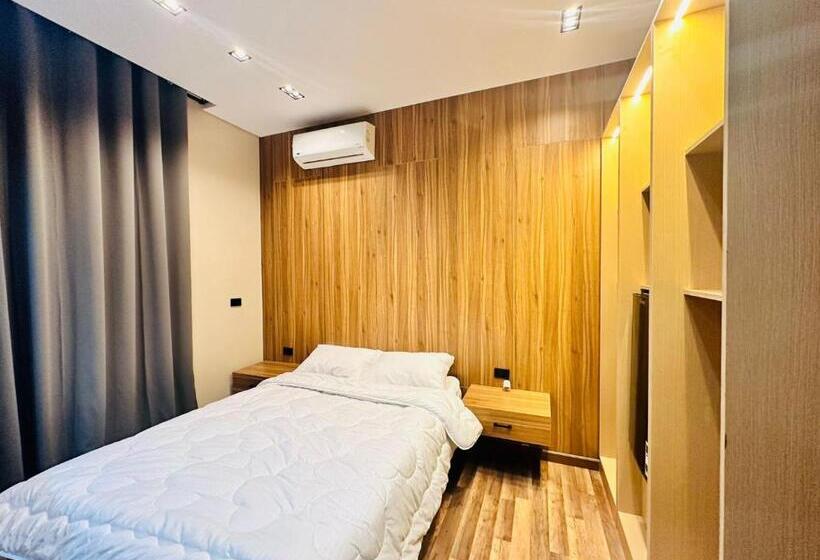 酒店 Farida Habu Palace