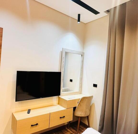 酒店 Farida Habu Palace