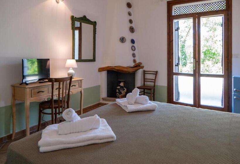 ホテル La Ratina Azienda Agricola   Agriturismo   Enoturismo