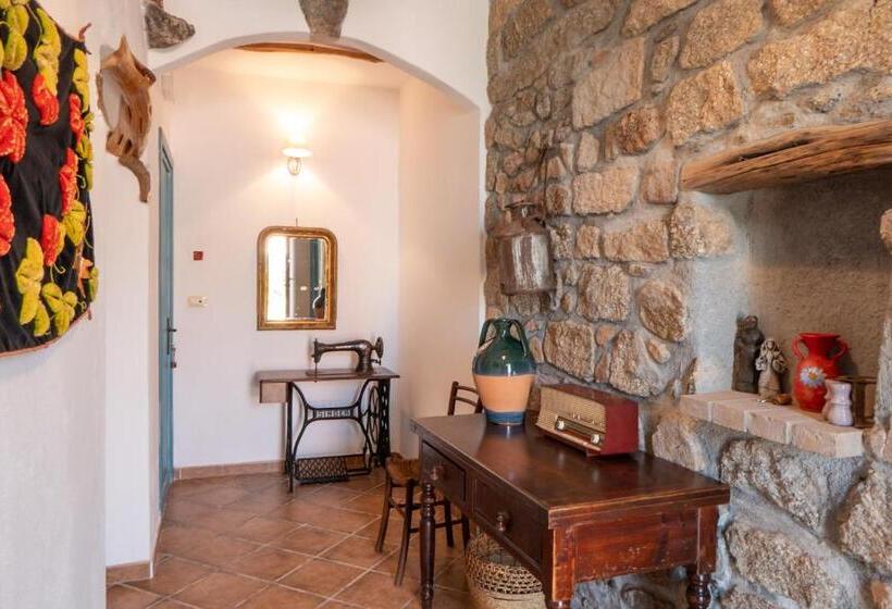 فندق La Ratina Azienda Agricola   Agriturismo   Enoturismo