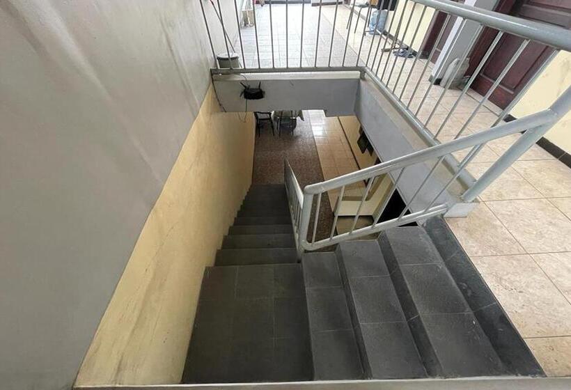 Отель Oyo 93767 45 Guest House