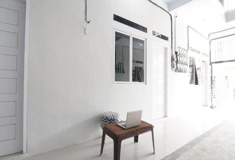 酒店 Oyo 93767 45 Guest House