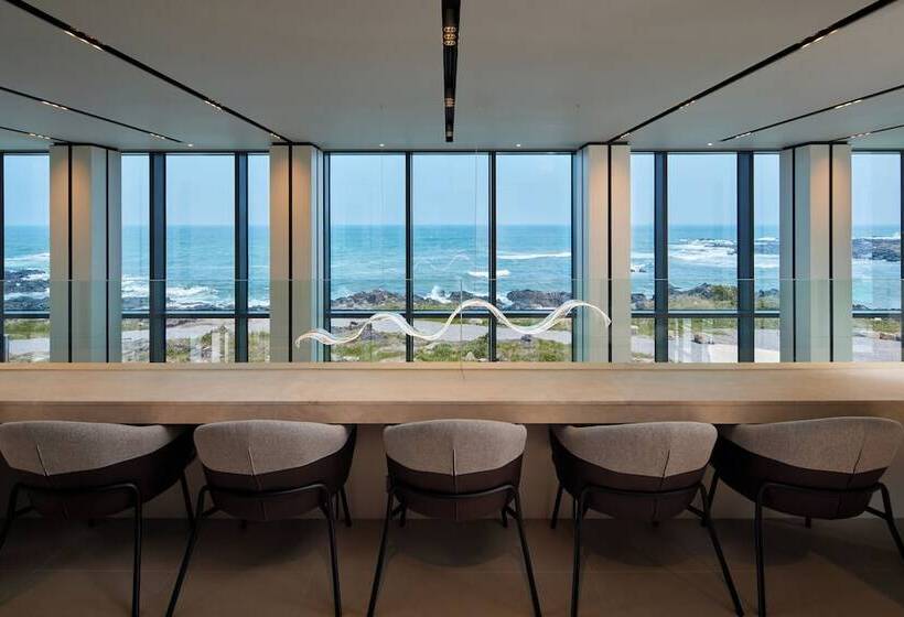 Hotel Shilla Stay Plus Ihotewoo Ocean Front