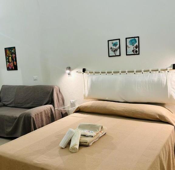 بنسيون Casa Frori