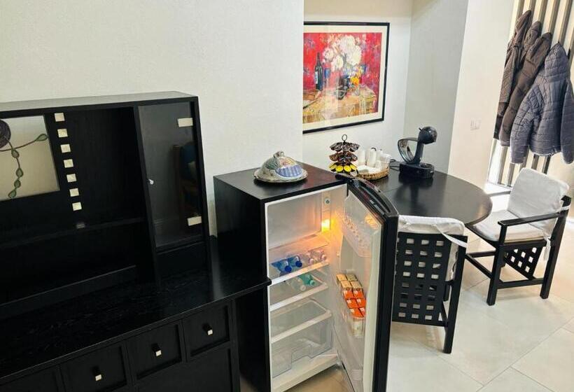 بنسيون Casa Frori