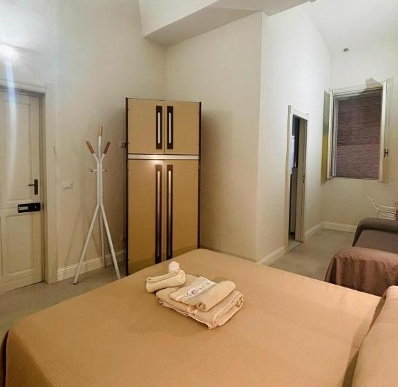 بنسيون Casa Frori