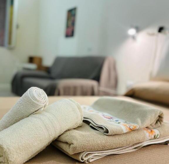 بنسيون Casa Frori