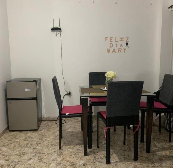 بنسيون Hostal Vim