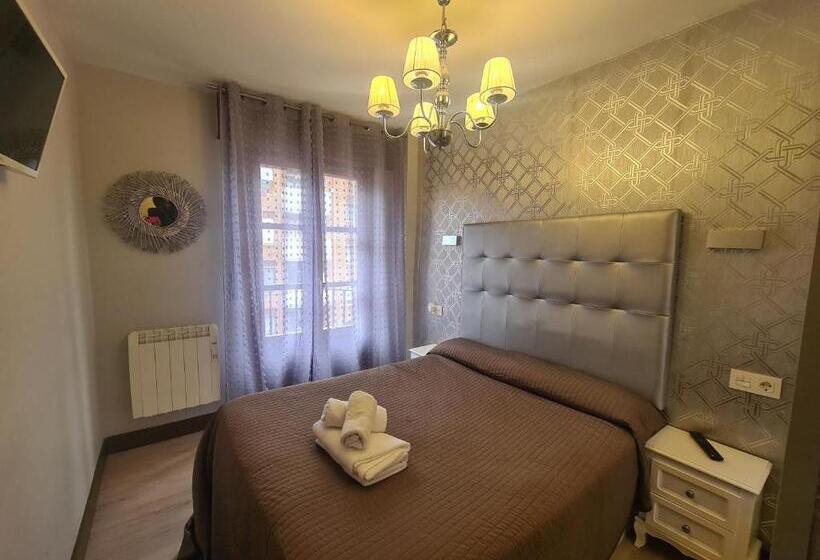 پانسیون Rooms Castro Centro