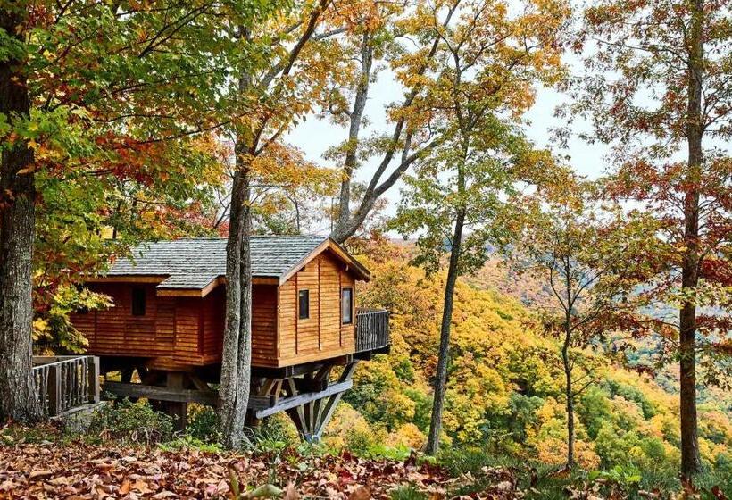 Primland Resort, Auberge Resorts Collection