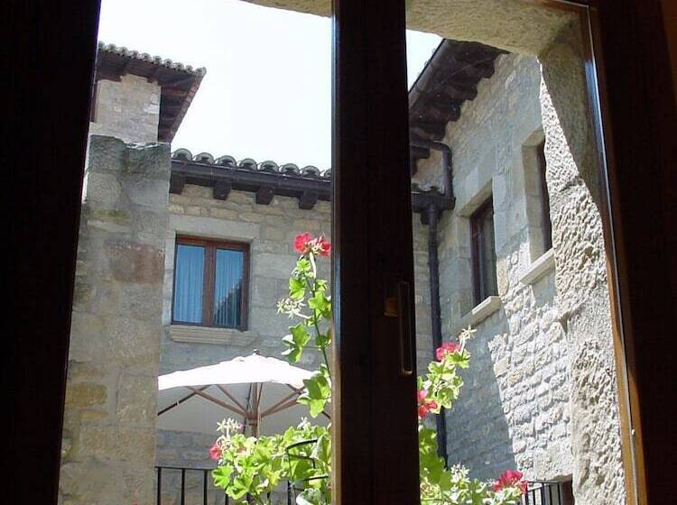 Albergue De Juventud   Hostel