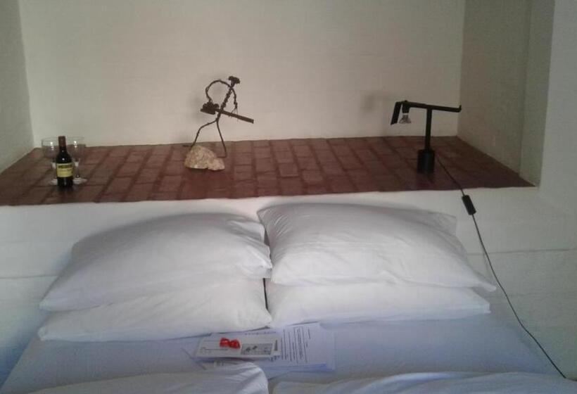 Alternative Space B & B