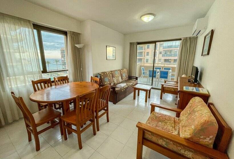 Apartamentos Riviera 3000