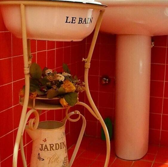 تختخواب و صبحانه 2 Passi Da