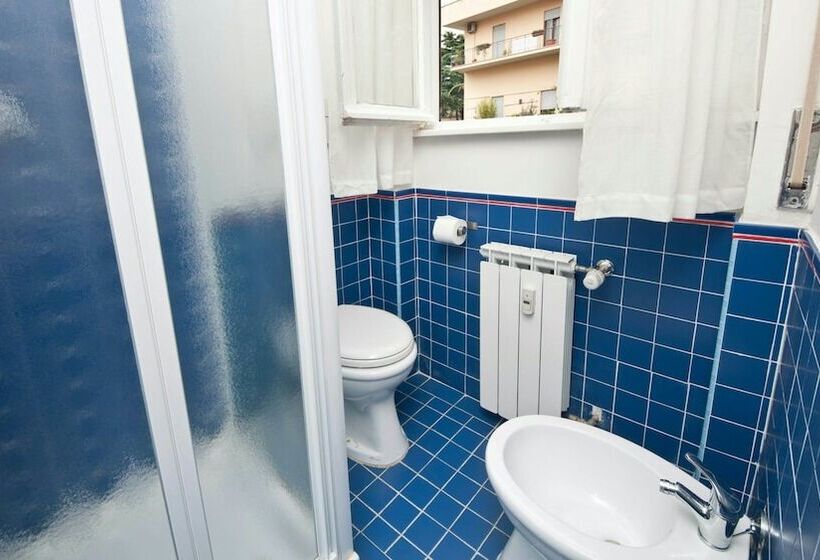 تختخواب و صبحانه 2 Passi Da