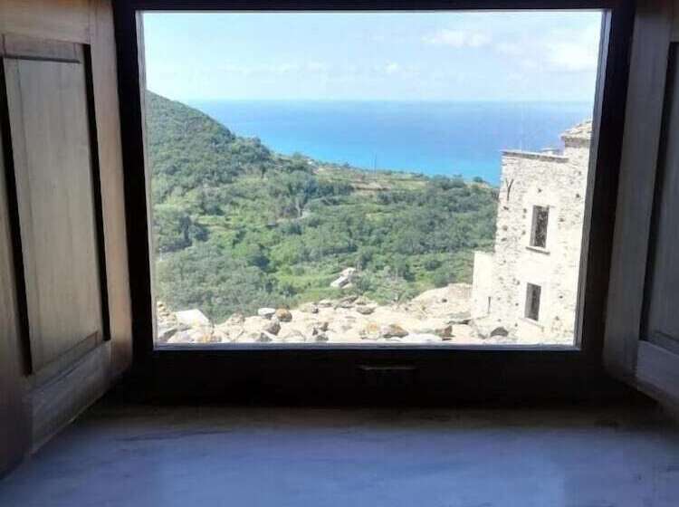 مبيت وإفطار A Taverna Intru U Vicu