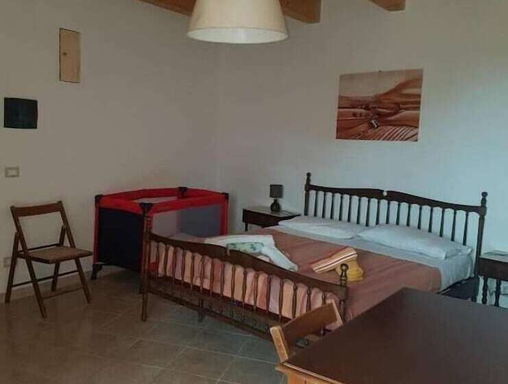 مبيت وإفطار A Taverna Intru U Vicu