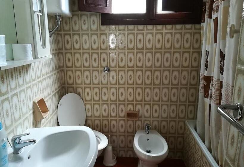 צימר A Taverna Intru U Vicu