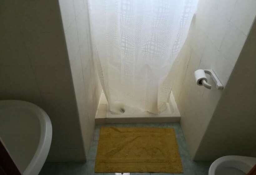 مبيت وإفطار A Taverna Intru U Vicu