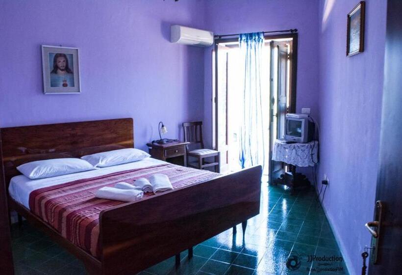 צימר A Taverna Intru U Vicu