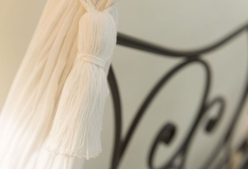 تختخواب و صبحانه La Civetta