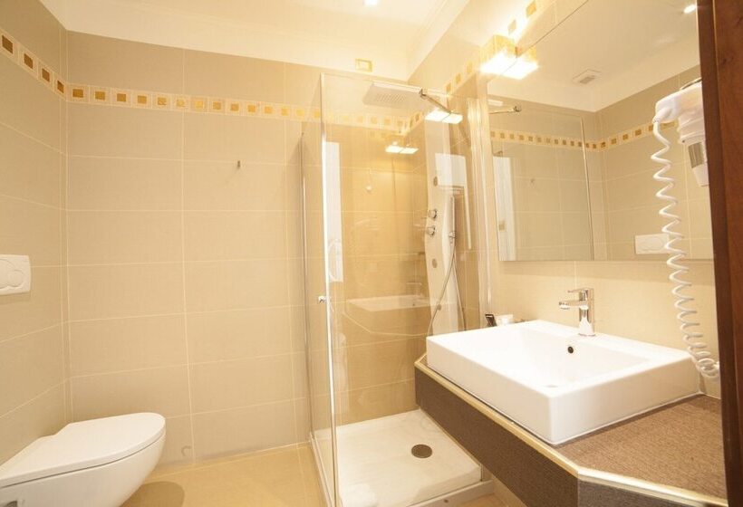 تختخواب و صبحانه La Civetta