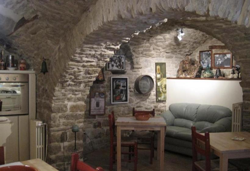 ベッドアンドブレックファースト Locanda La Campana