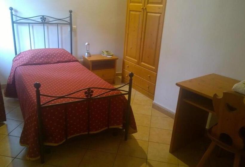 مبيت وإفطار Locanda Nonno Puin