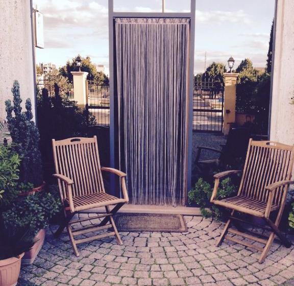 ベッドアンドブレックファースト Sibilla Albunea