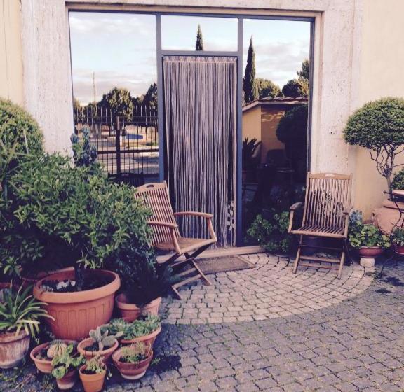 ベッドアンドブレックファースト Sibilla Albunea