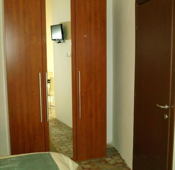 تختخواب و صبحانه Villa Del Porto