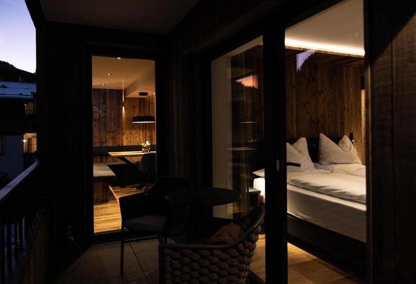 مبيت وإفطار Enjoy Dolomites   Chalet