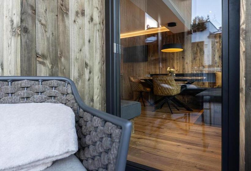 مبيت وإفطار Enjoy Dolomites   Chalet