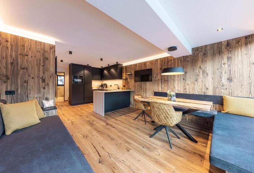 مبيت وإفطار Enjoy Dolomites   Chalet
