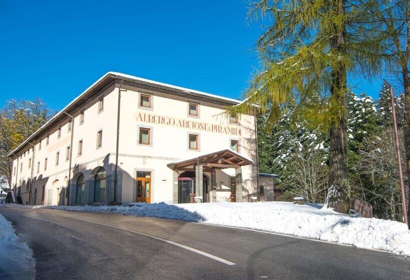 هتل Abetone E Piramidi Resort